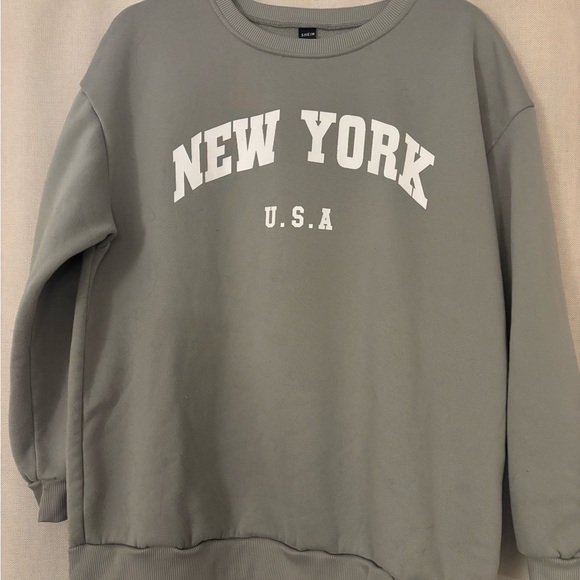 SHEIN Green 'NEW YORK U.S.A' Graphic Sweatshirt - Picture 2 of 2